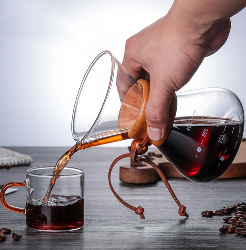 Cafetière filtre avec manchon en bois véritable